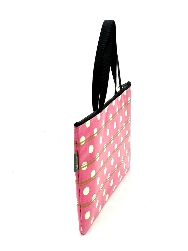 Laptop Sleeve in White/Pink polka dot