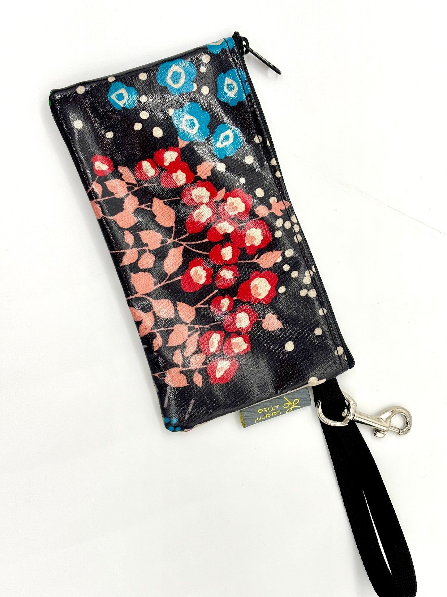 Small Wristlet in Garden Black