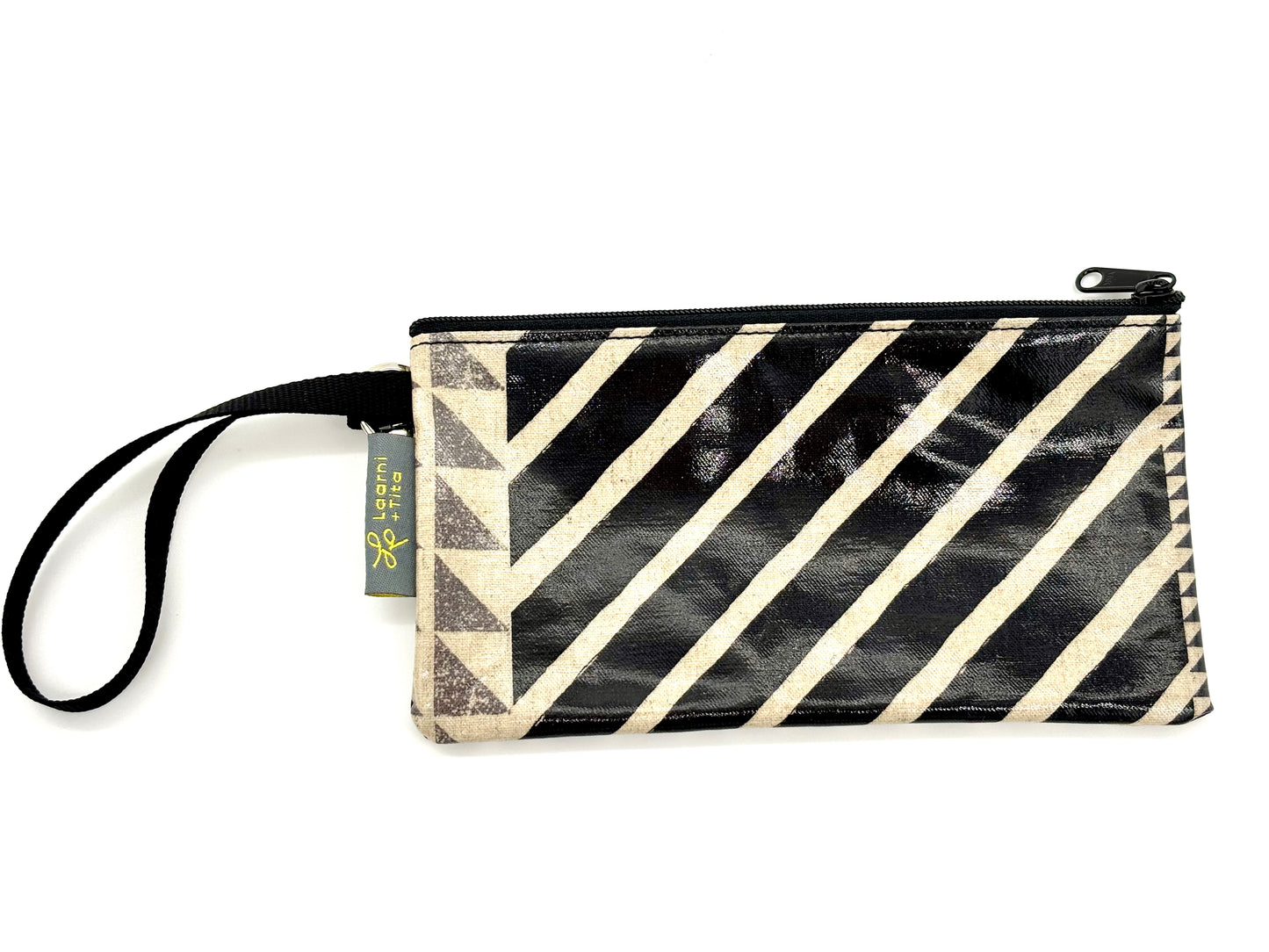 Small Wristlet in Black & White Print 2