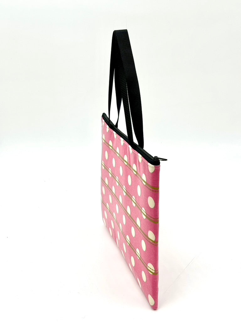 Laptop Sleeve in White/Pink polka dot