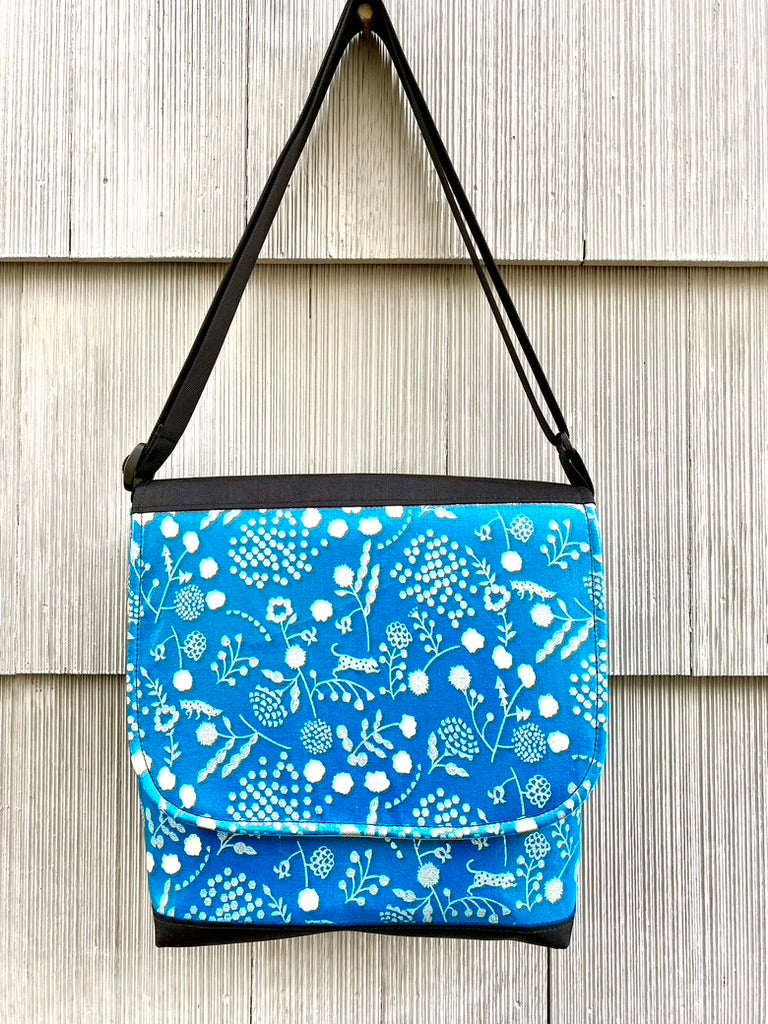 Tall Messenger Bag in Blue Silver Fox