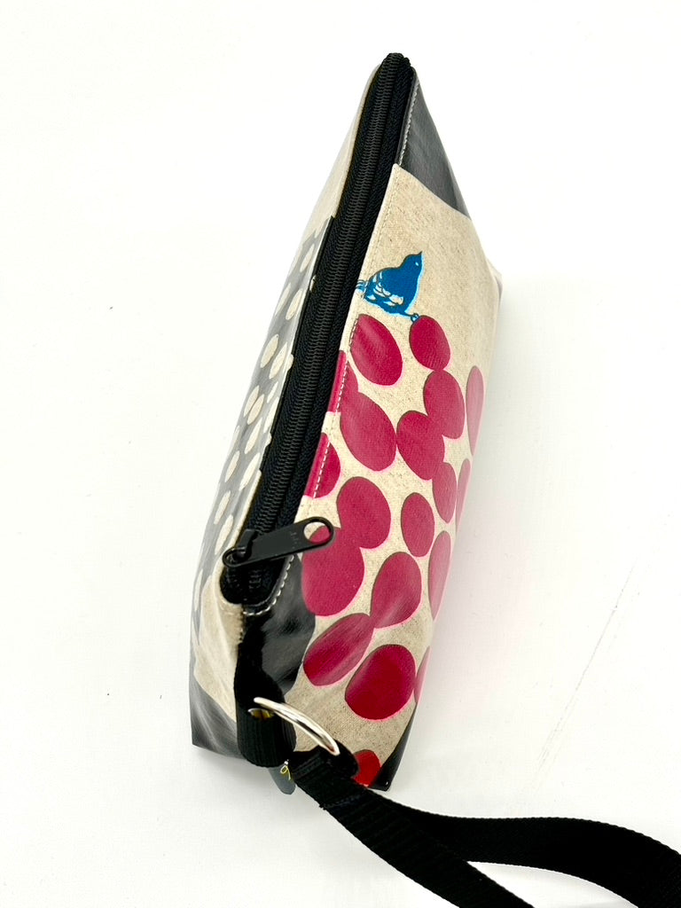 Medium Makeup Bag in Pink Berries