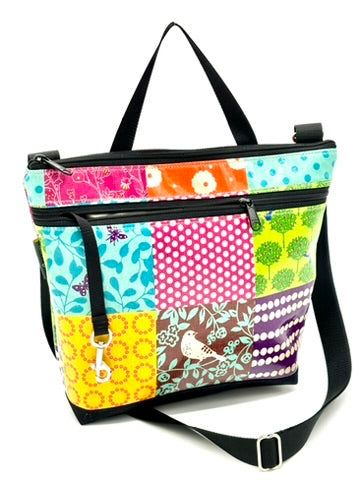 Large Travel Purse in Cream Bird Patchwork