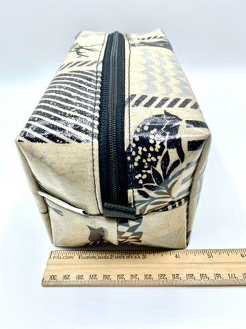 Box Pouch in Deer and Lemur