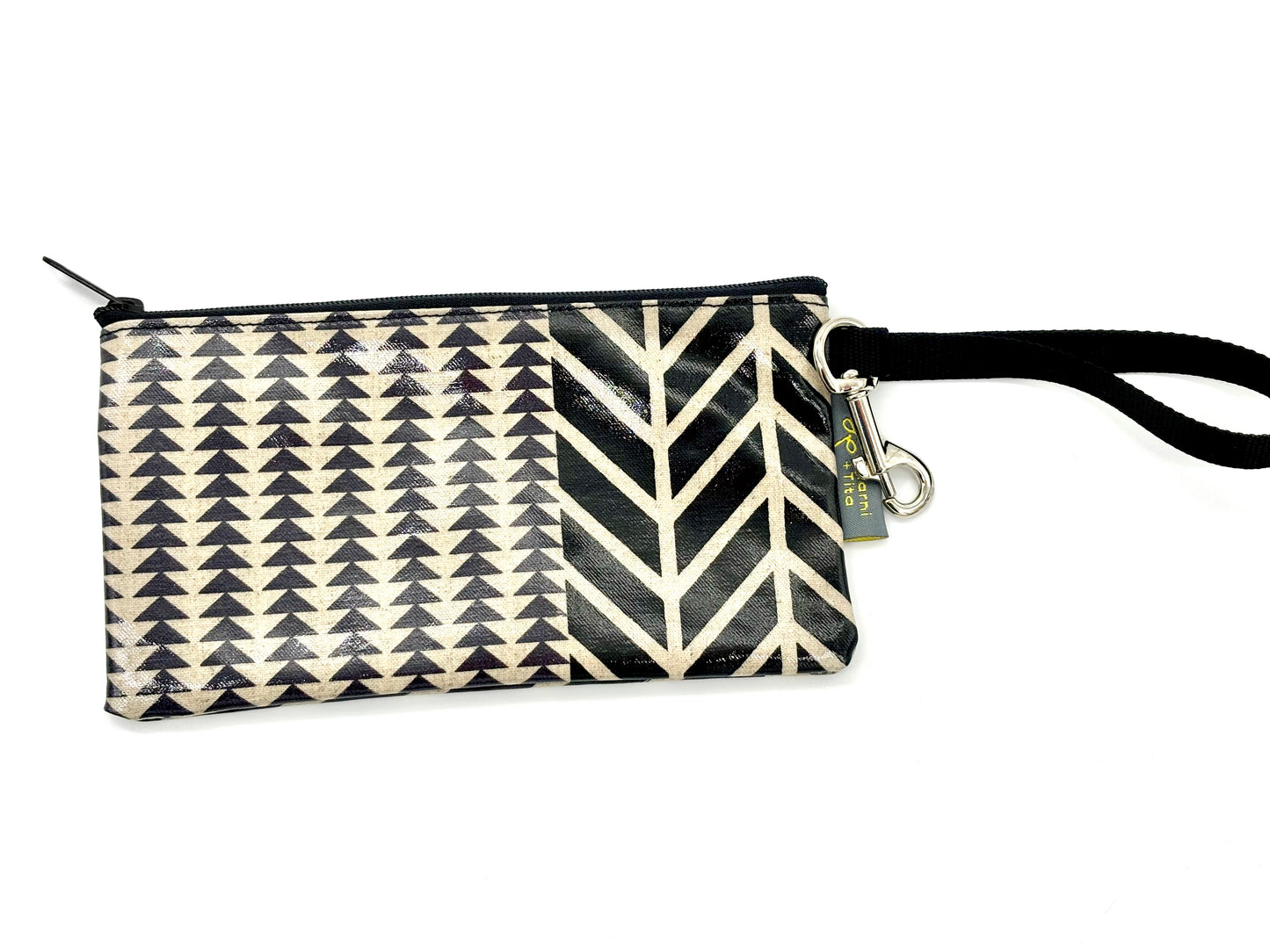 Small Wristlet in Black & White Print 2