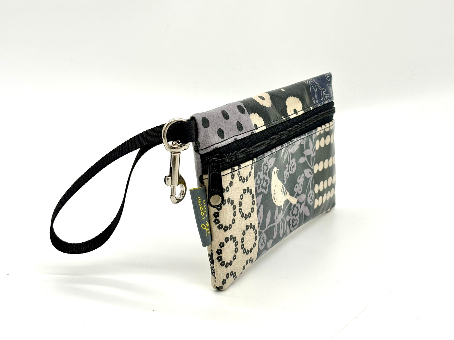 Medium Wristlet in Gray Bird Patchwork