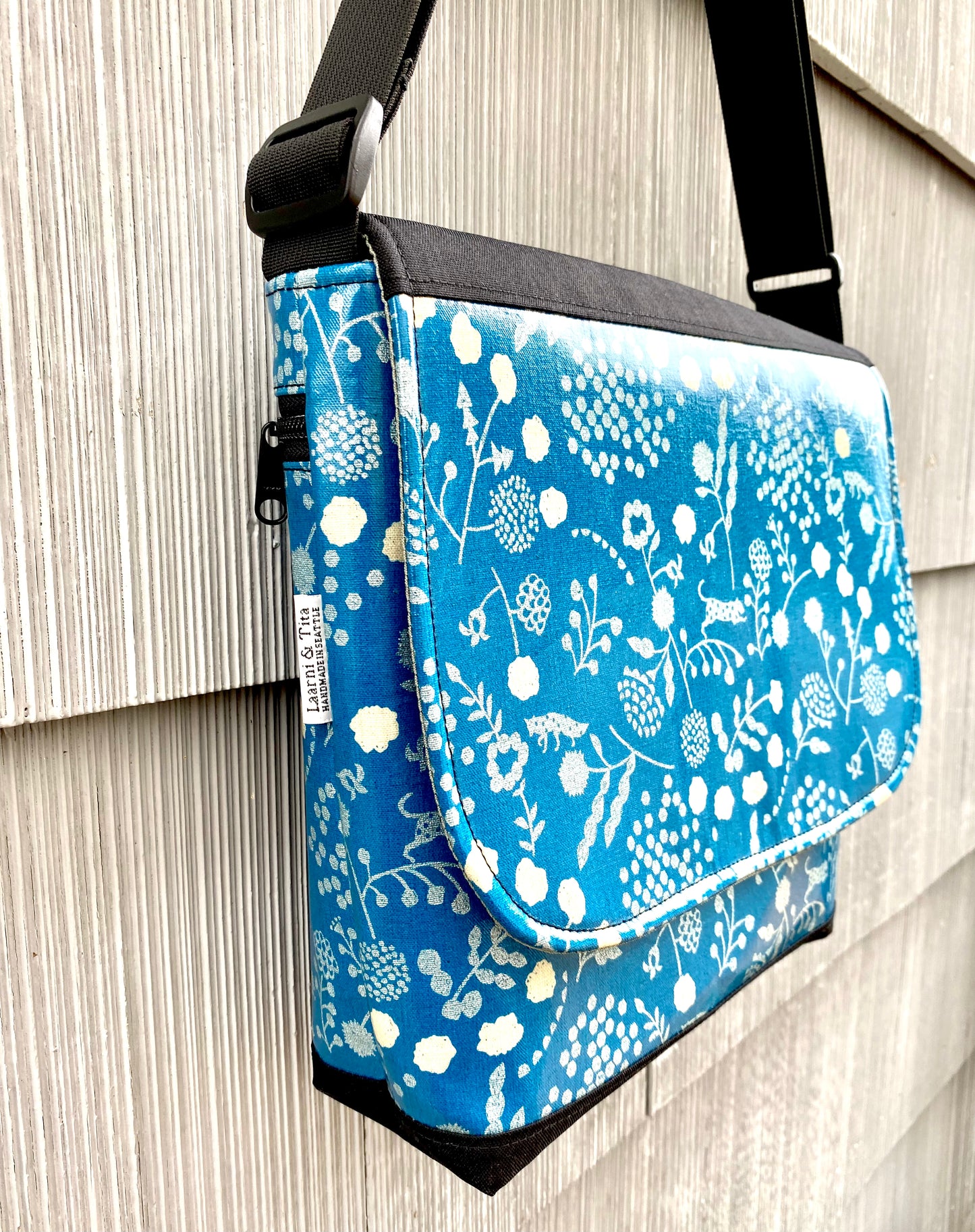 Tall Messenger Bag in Blue Silver Fox