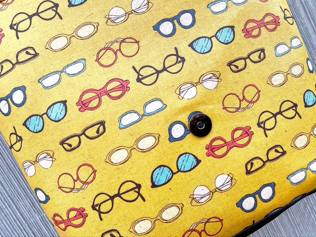 Tall Messenger Bag in Eyewear Yellow