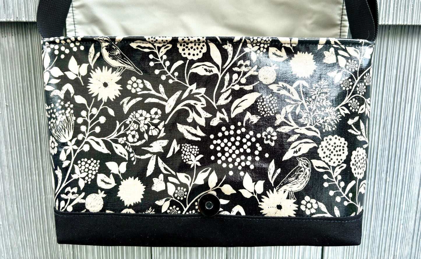 Short Messenger Bag in Wildflowers Black and Cream