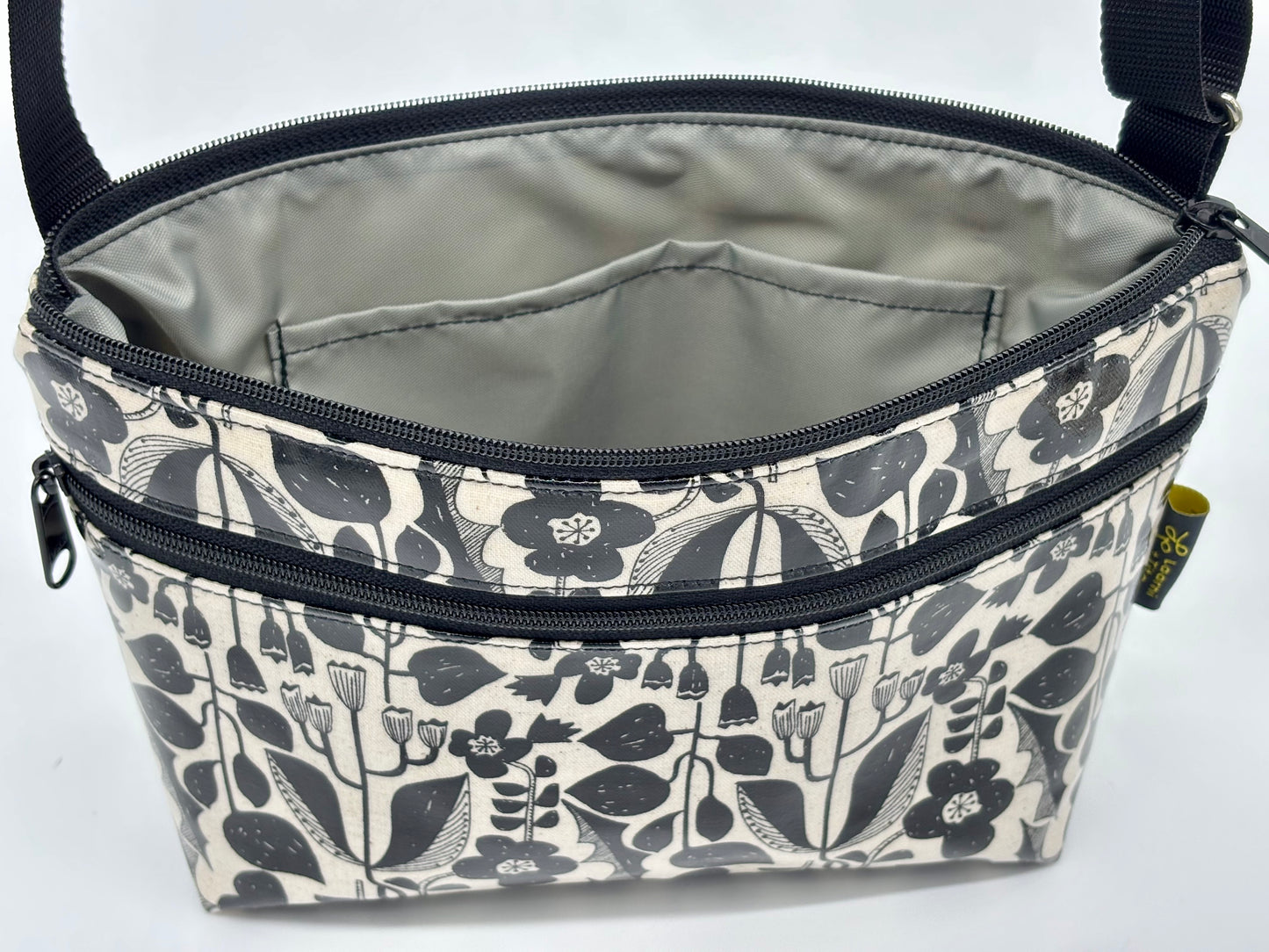 Alyssa Purse in Botanical black & white
