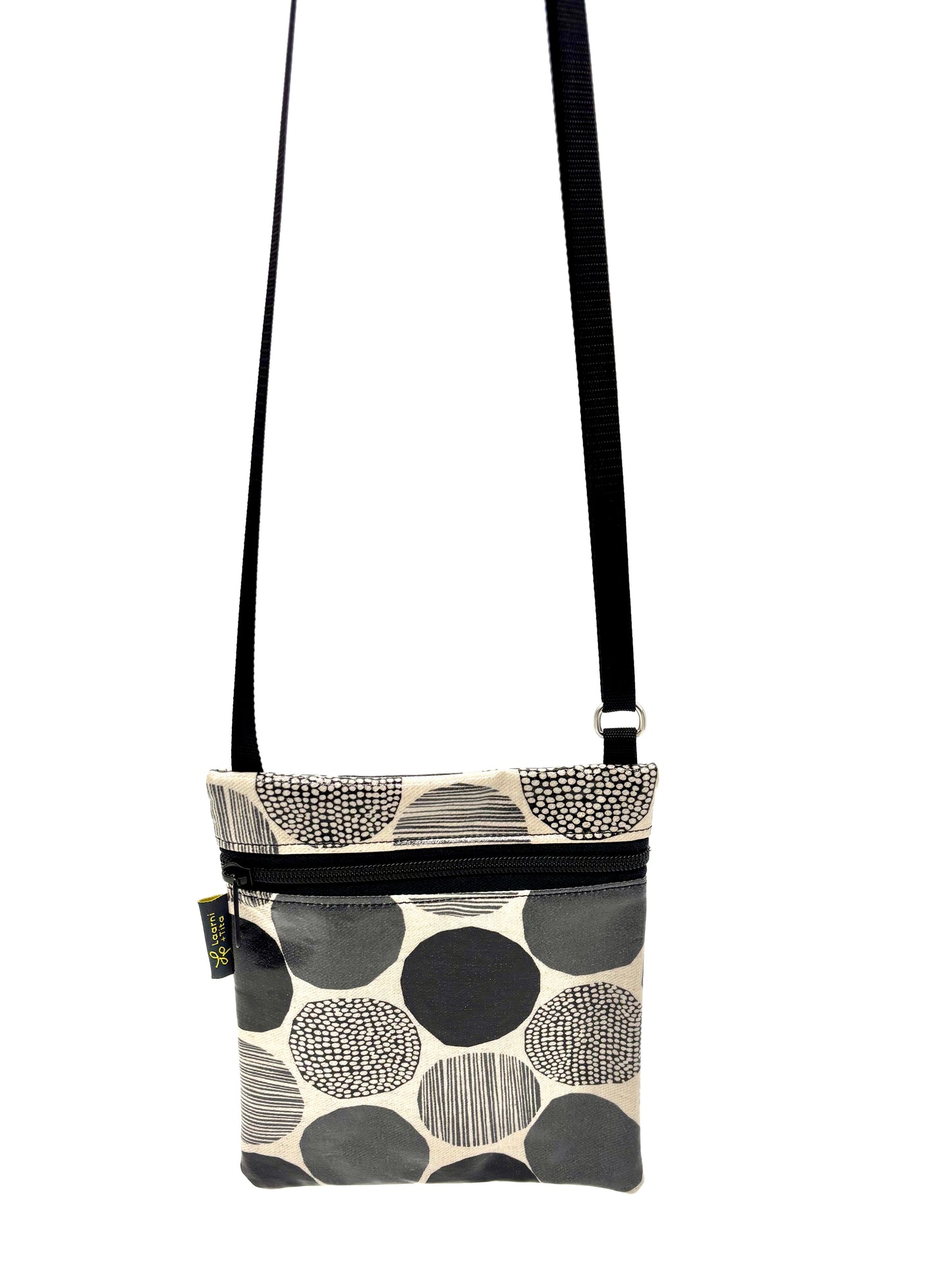 Small Travel Purse in Rounds Black & White