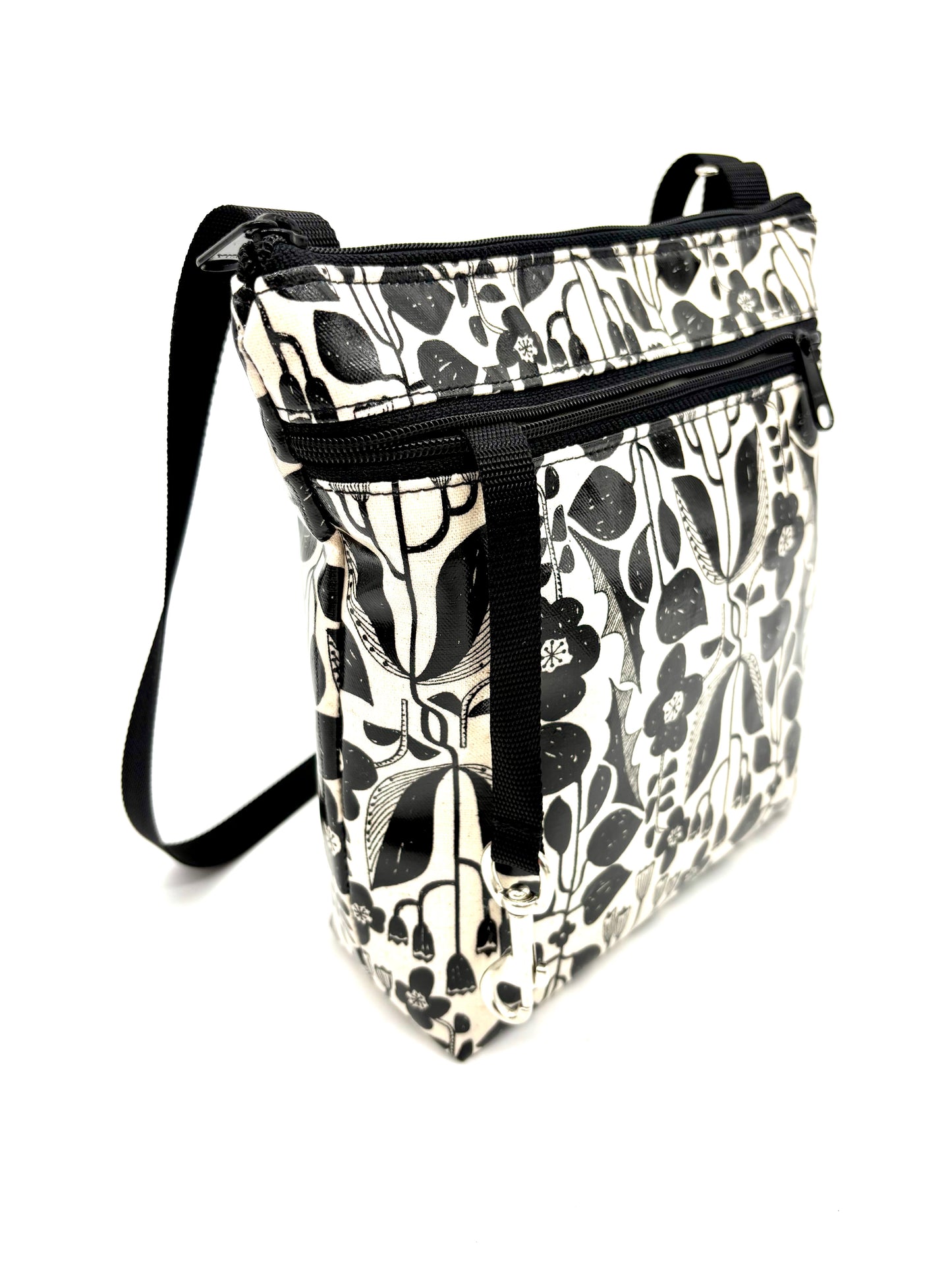 Medium Travel Purse in Botanical Black & White