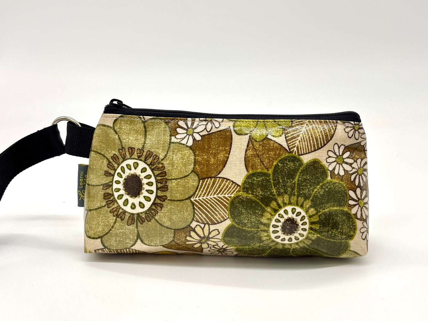 Medium Makeup Bag in Vintage Floral Green