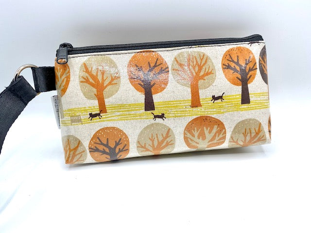 Medium Makeup Bag in Cats in the Park