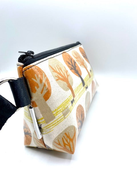 Medium Makeup Bag in Cats in the Park