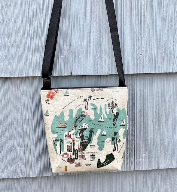 Medium Travel Purse in Sydney