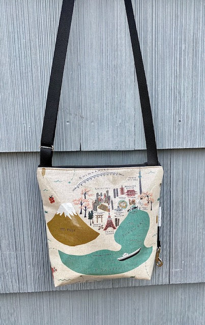 Medium Travel Purse in Tokyo