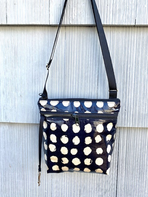 Medium Travel Purse in Mud Cookies print