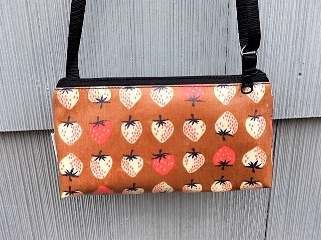 Mini Purse in Strawberries