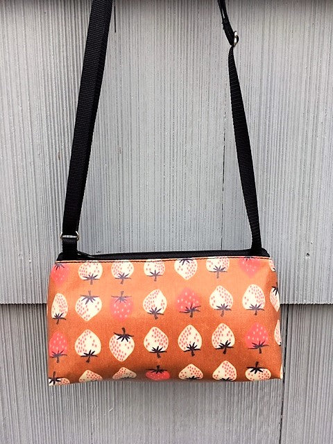 Mini Purse in Strawberries