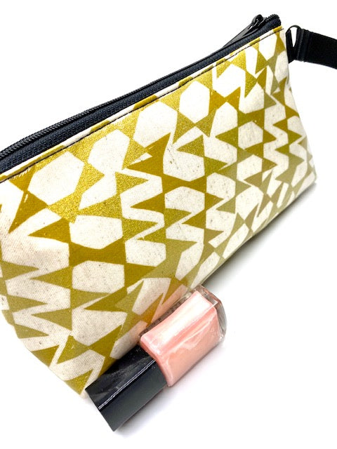 Medium Makeup Bag in Gold Streamers