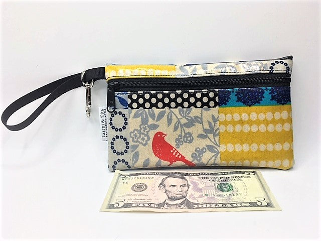 Medium Wristlet in Red Bird Patchwork