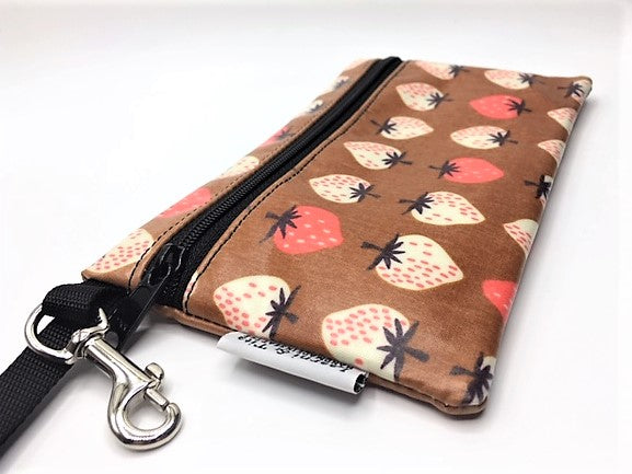 Medium Wristlet in Strawberries