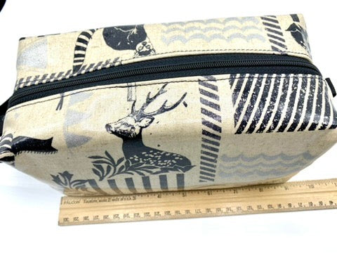 Box Pouch in Deer and Lemur