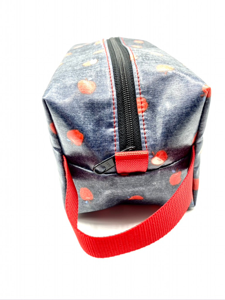 Box Pouch in Red Apples