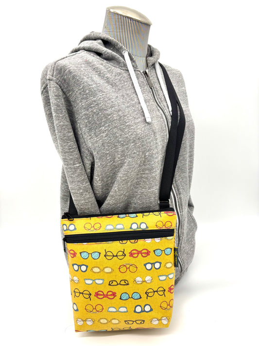 Medium Travel Purse in Eyewear Yellow