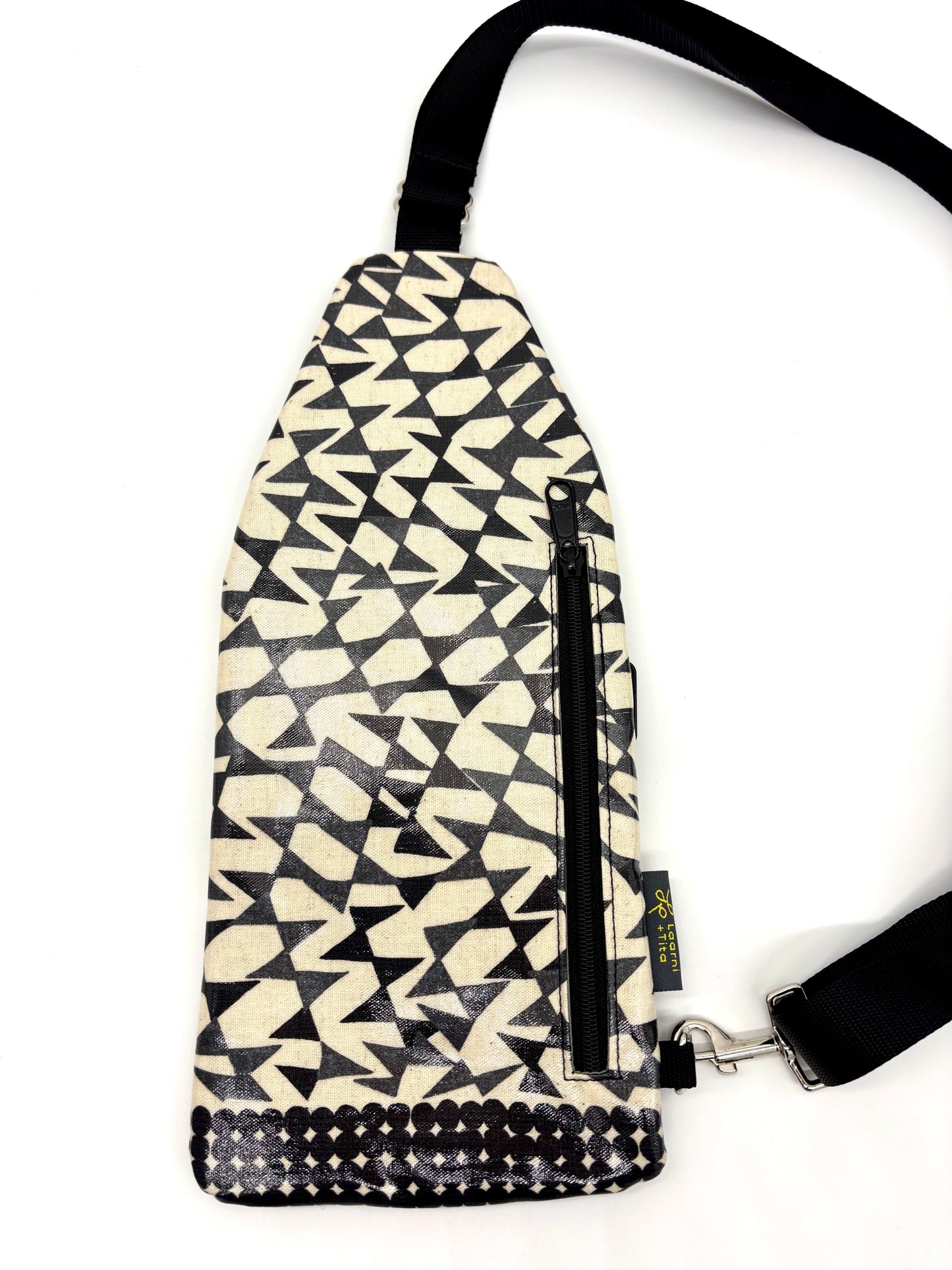 Travel Sling in Streamers Black & White