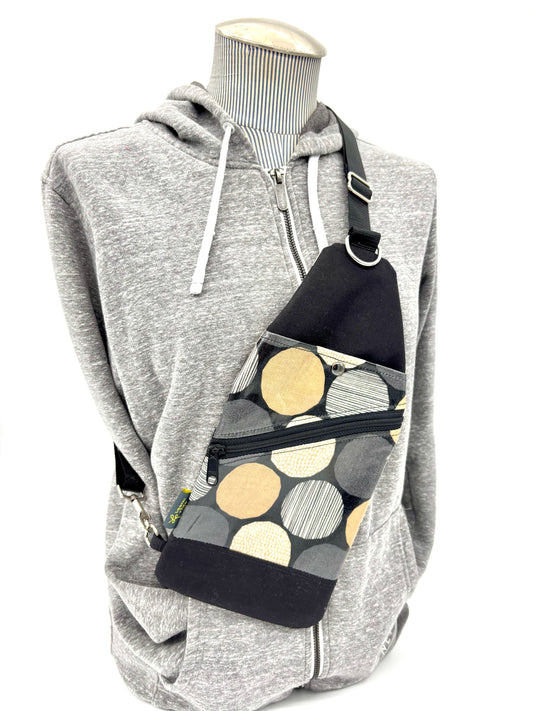 Travel Sling in Rounds Multicolor