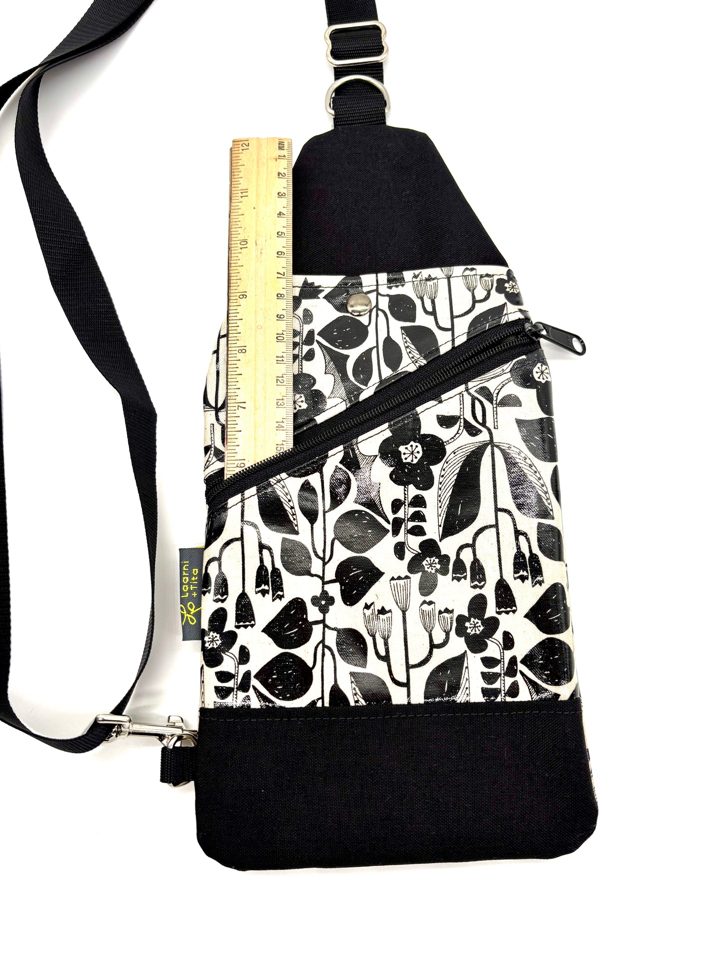 Travel Sling in Botanical Black & White