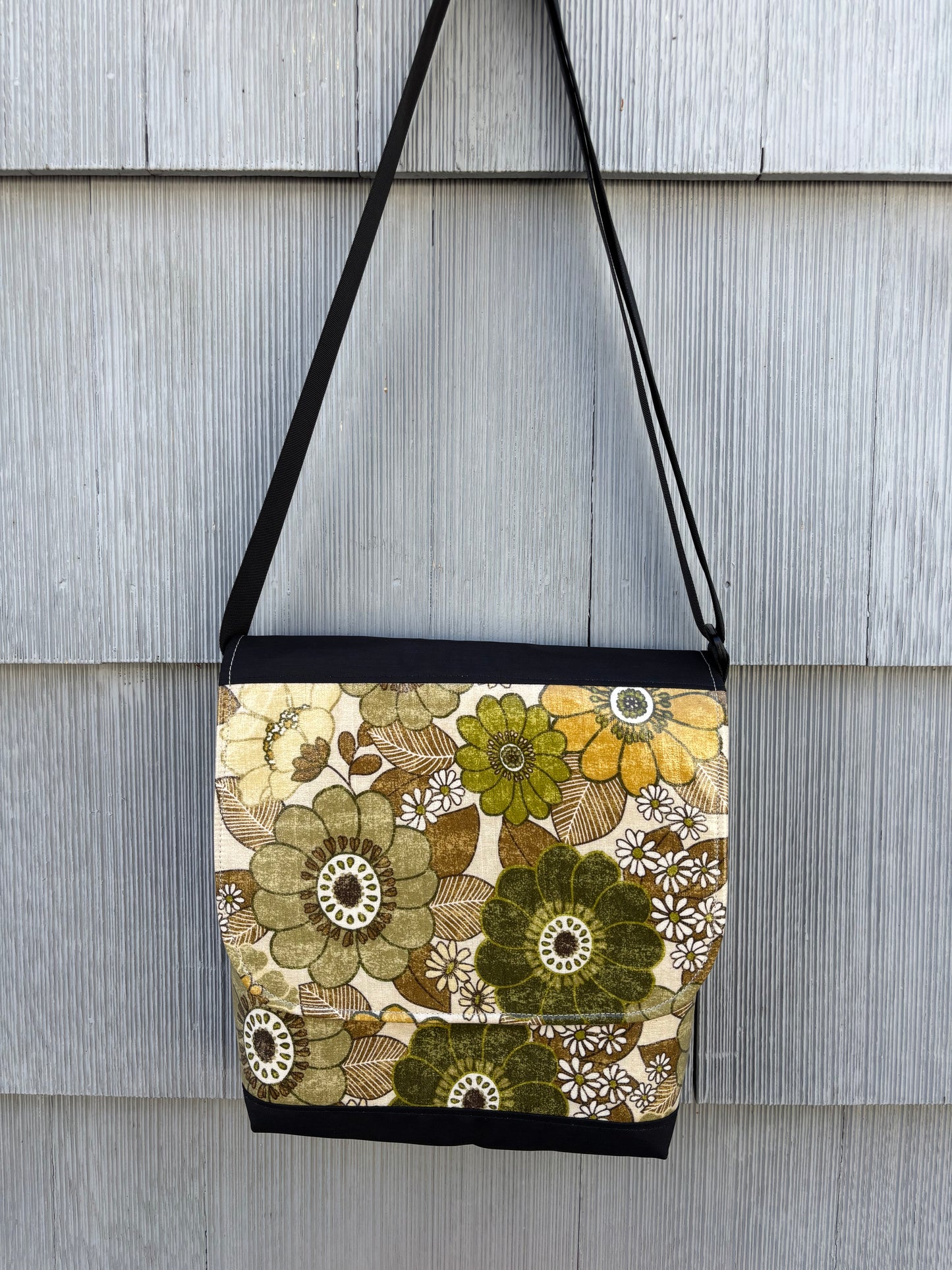Tall Messenger Bag in Vintage Floral Green