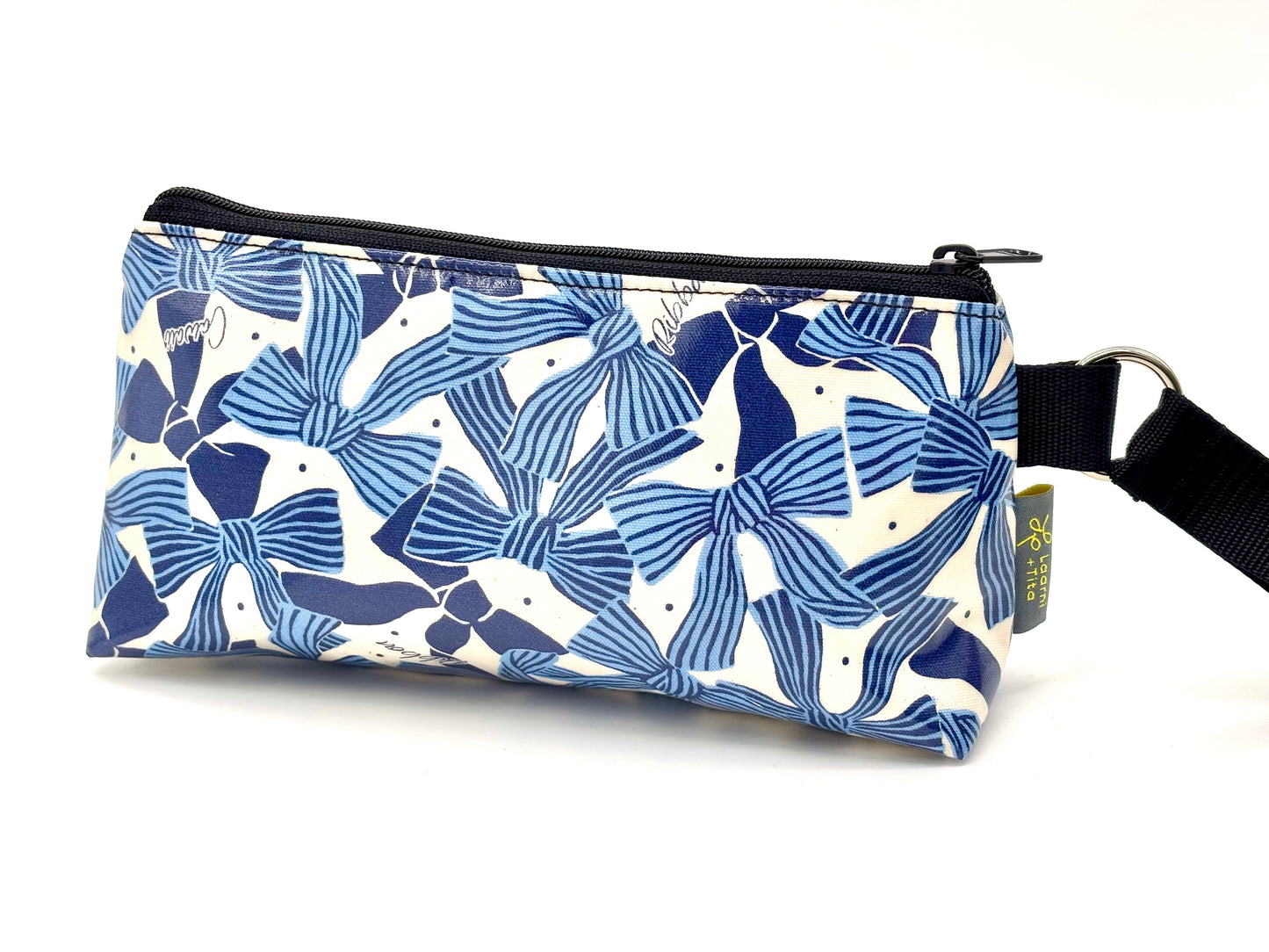 Medium Makeup Bag in Blue Bows