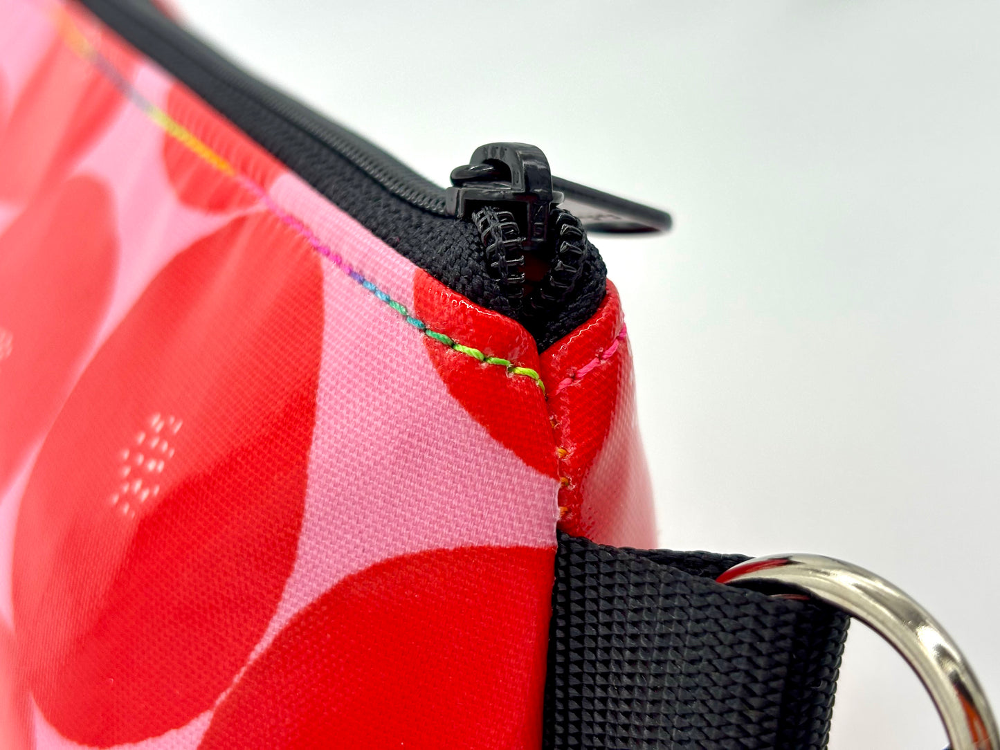 Medium Makeup Bag in Red Round with dots on Pink