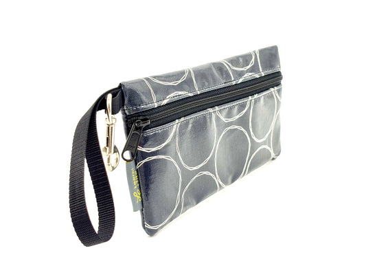 Large Wristlet in Rounds Scribbled