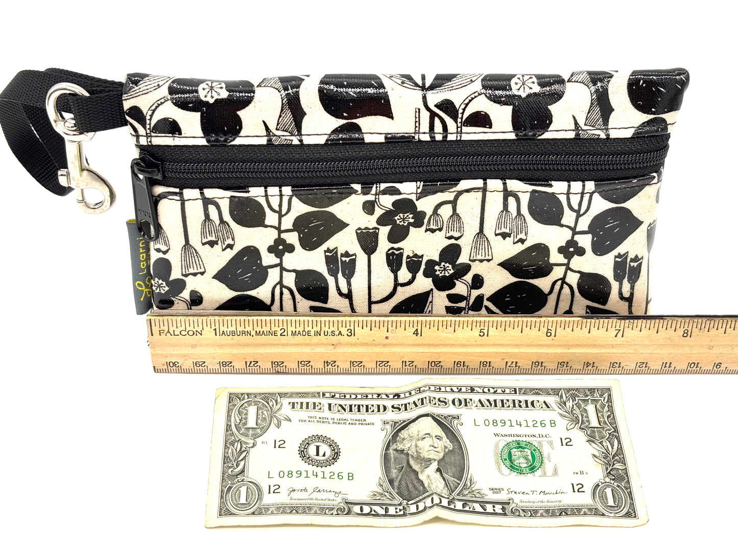 Medium Wristlet in Botanical Black & White