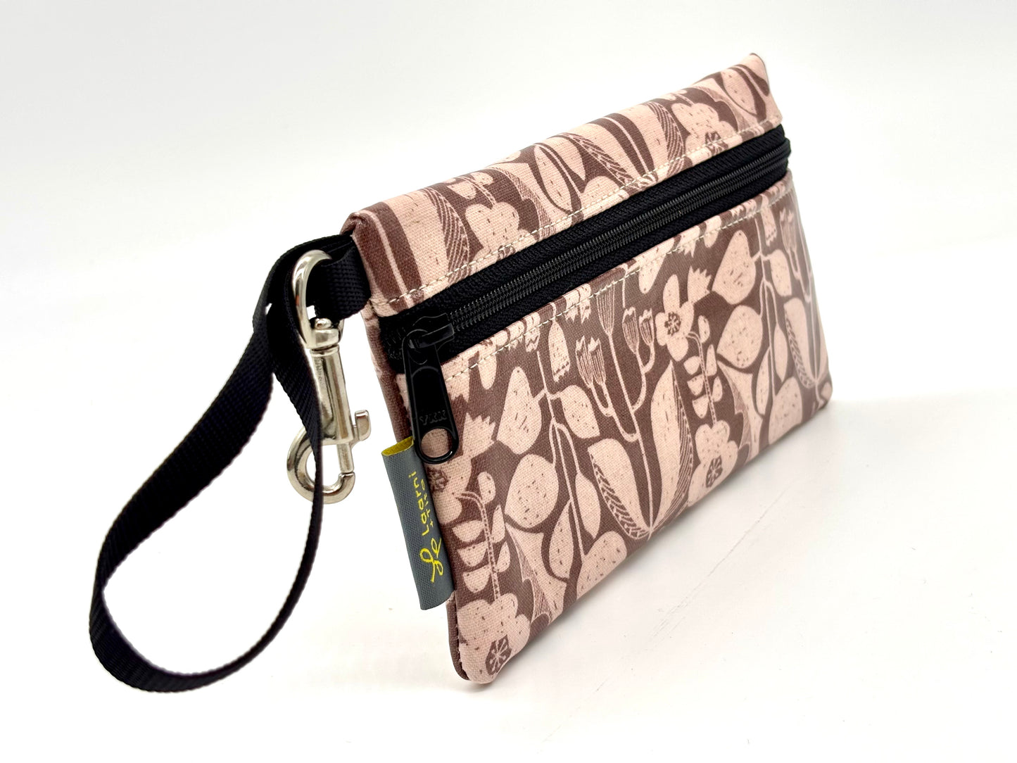 Medium Wristlet in Botanical Mauve