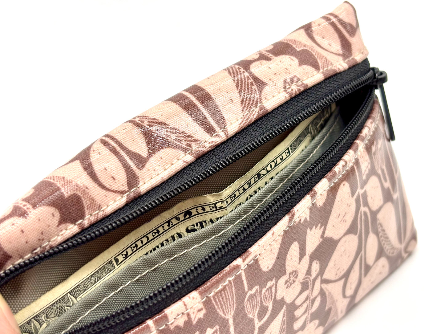Medium Wristlet in Botanical Mauve