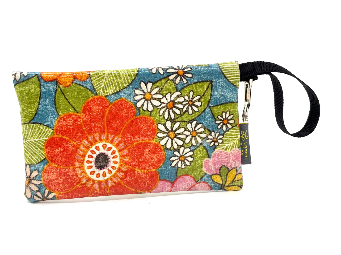 Medium Wristlet in Vintage Floral Pink