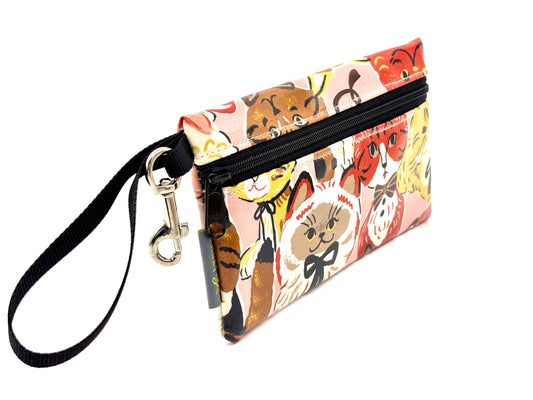 Medium Wristlet in Multi Cats Pink
