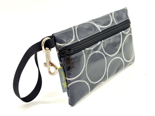 Medium Wristlet in Rounds Scrbbled