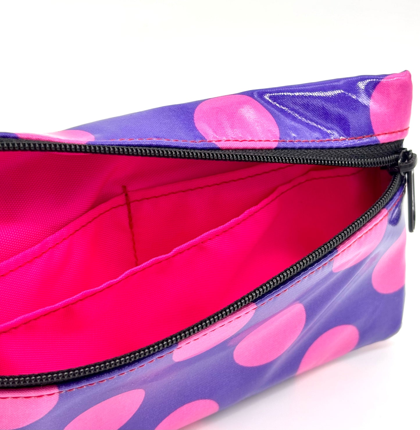 Large Wristlet in Pink Dots on Purple