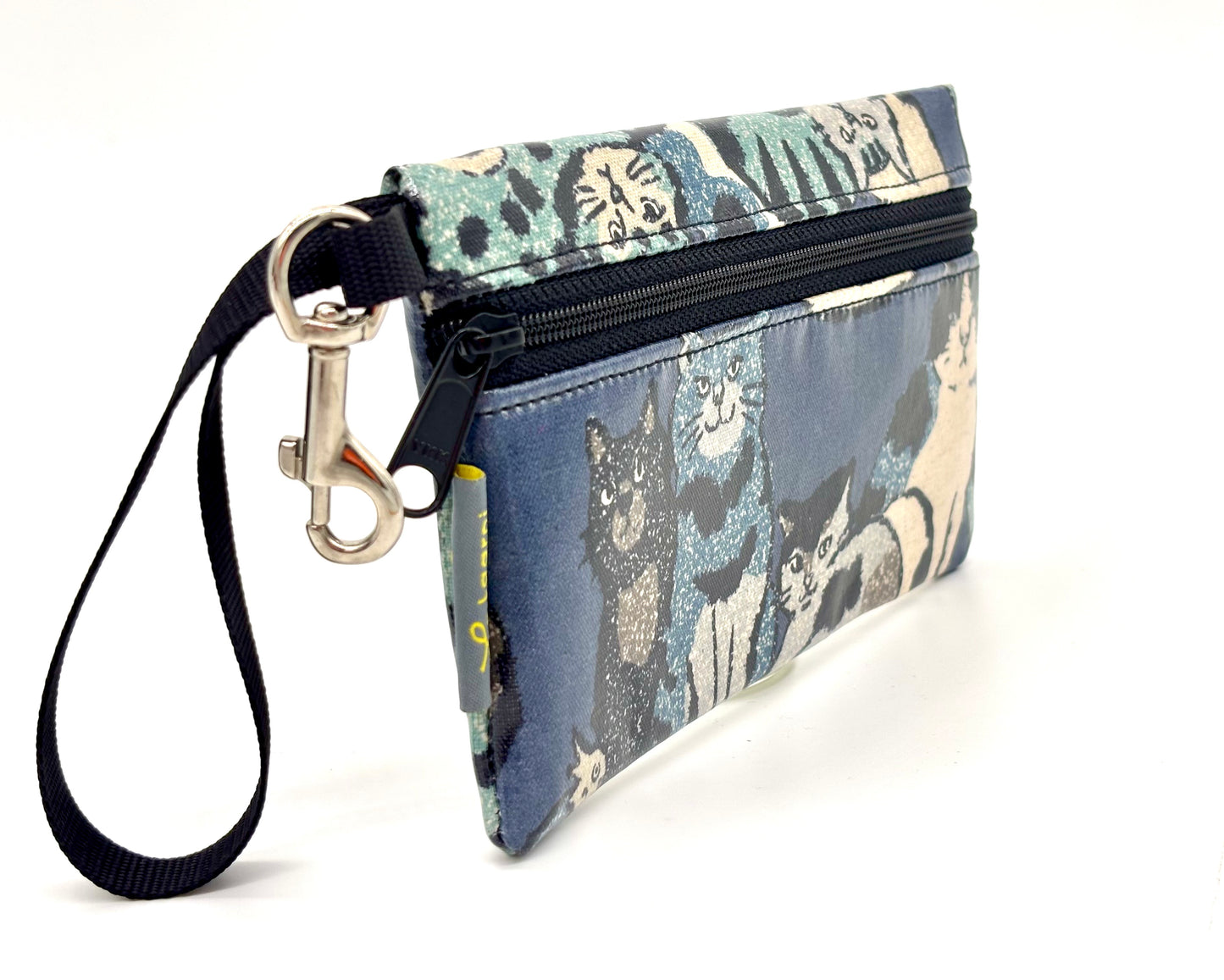 Medium Wristlet in Smart Cats on Blue