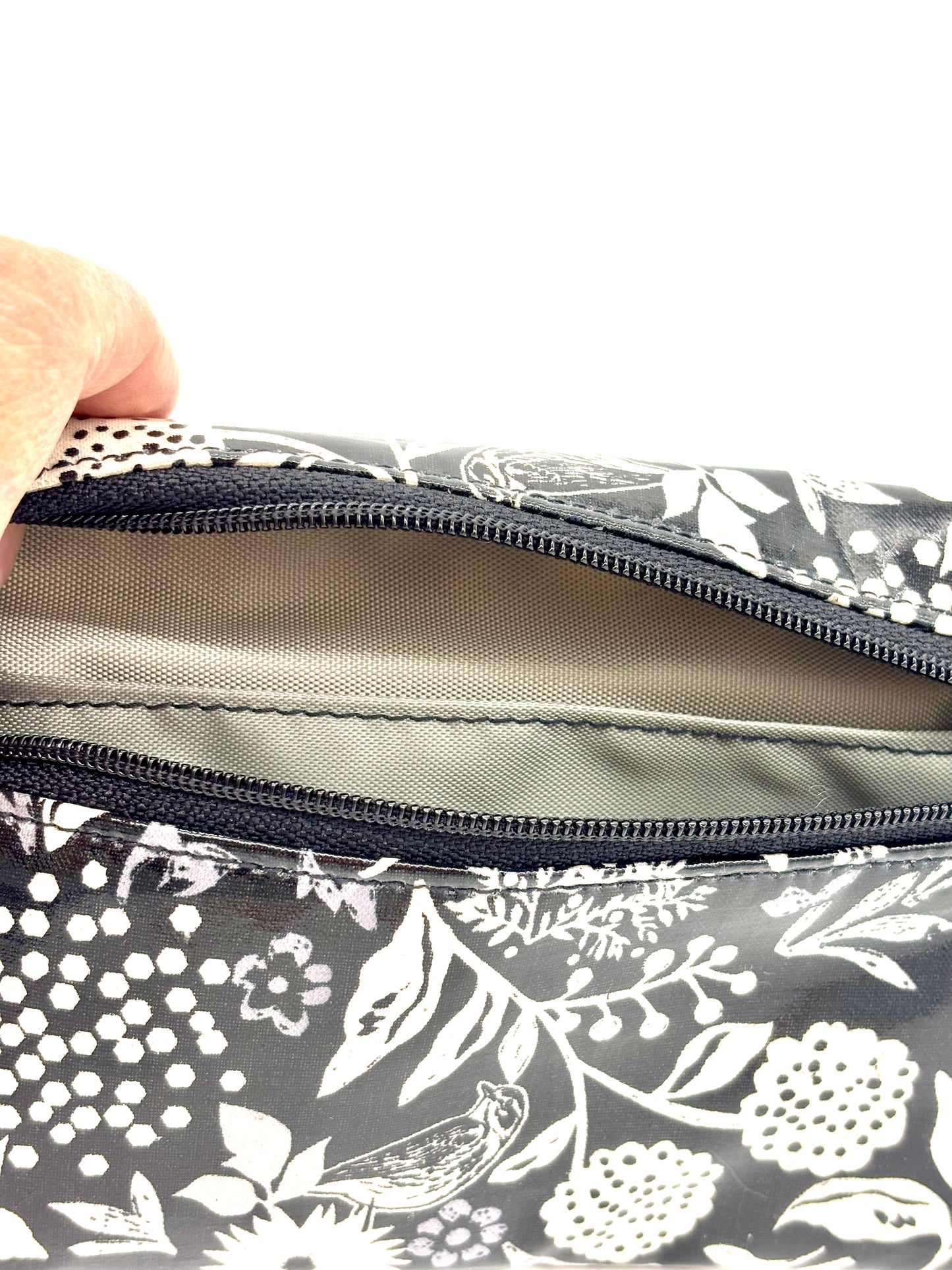 Medium Wristlet in Hidden Birds on Black