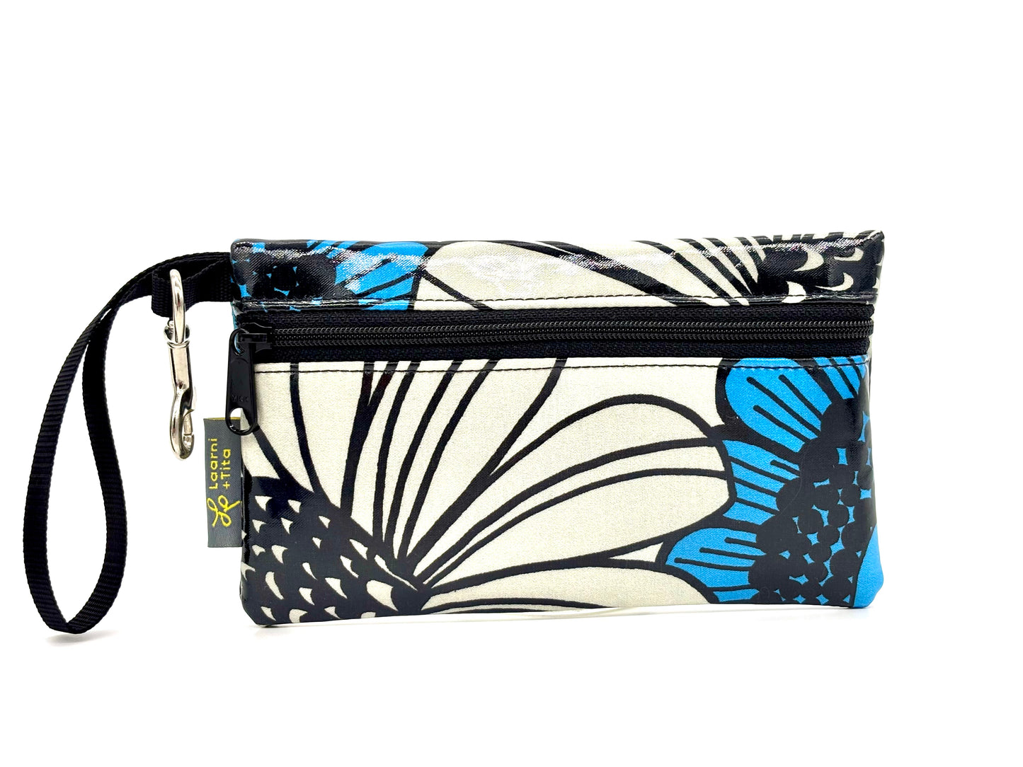 Medium Wristlet in Big Blue Flowers