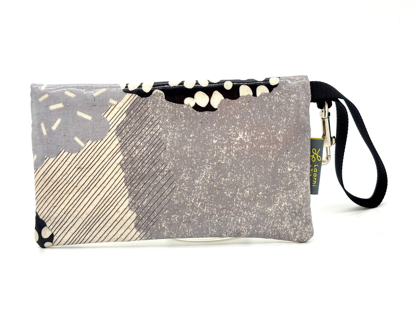 Medium Wristlet in Mostly Black & Gray