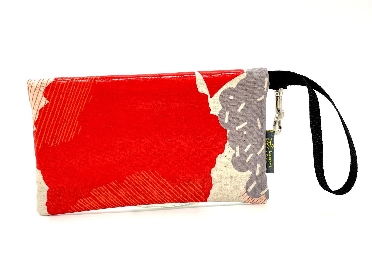 Medium Wristlet in Mostly Red