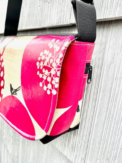 Short Messenger Bag in Purple Berries